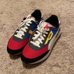 **like new**Puma rider foam